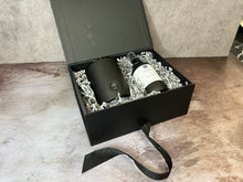 Load image into Gallery viewer, Rosbas Candle and Room Spray Gift Set - Scented - Soy Wax - Black
