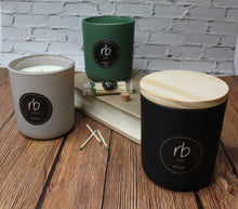 Load image into Gallery viewer, rosbas, scented soy candle, large glass jar with wooden lid, 13 oz