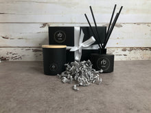 Load image into Gallery viewer, rosbas Scented Candle &amp; Diffuser Gift Set, black, Handmade in The USA
